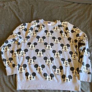 Mickey Mouse sweater size lrg